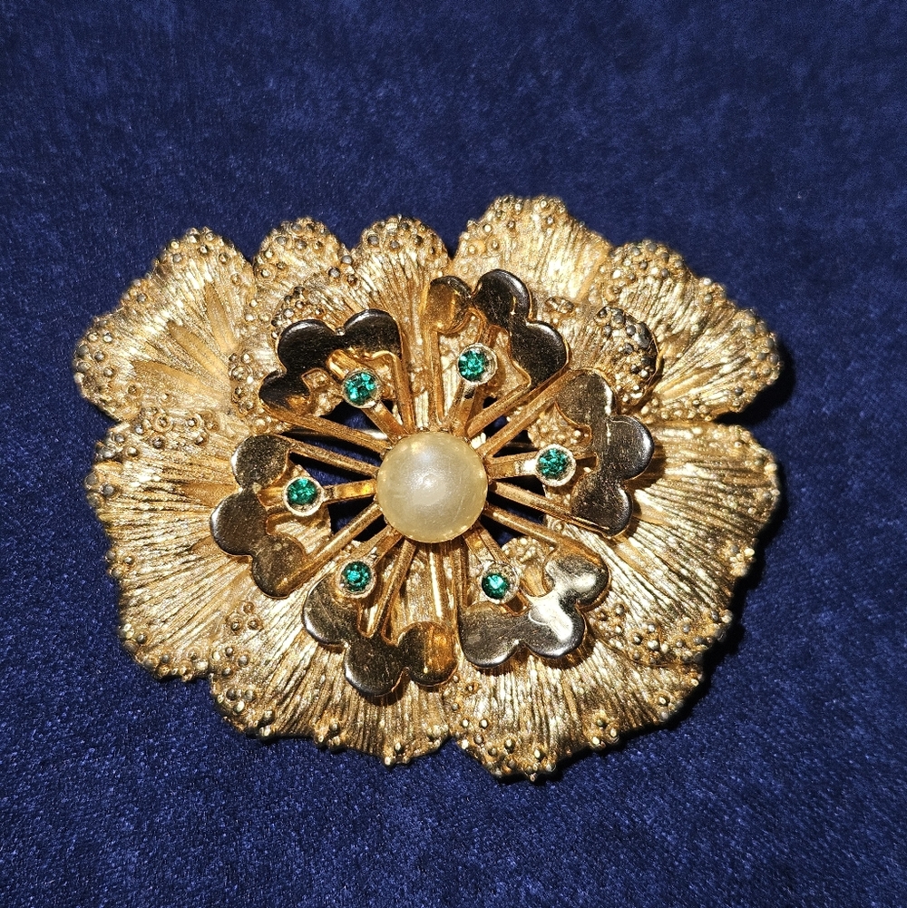 Sarah Coventry Gold Tone Floral Brooch with Green Stones and Faux Pearl
